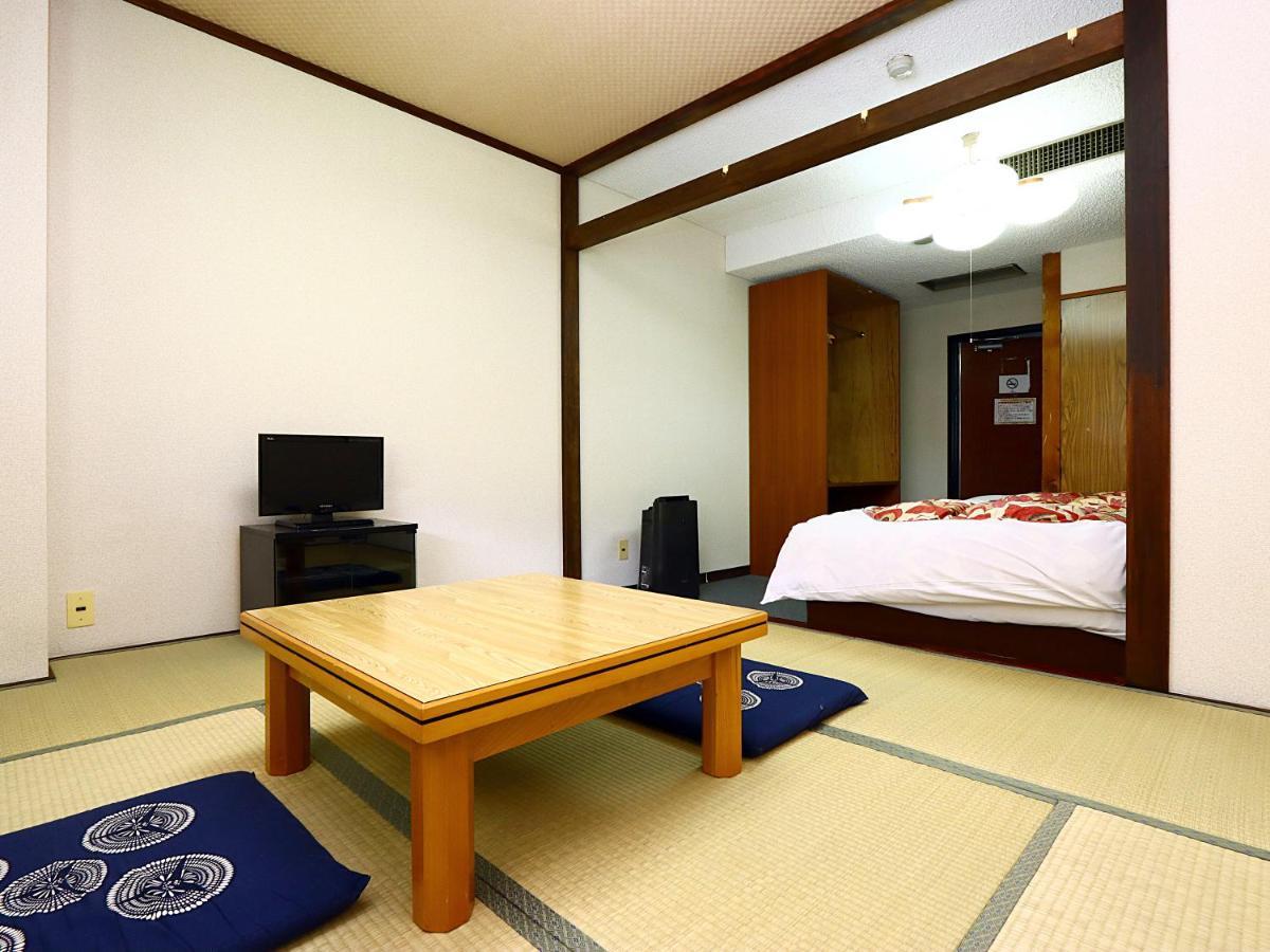 Hotel New Bernina Nagano Buitenkant foto